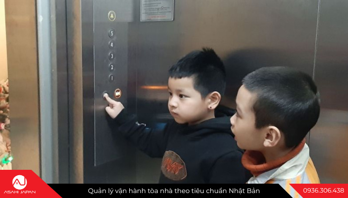 An toàn cho trẻ em khi ở chung cư