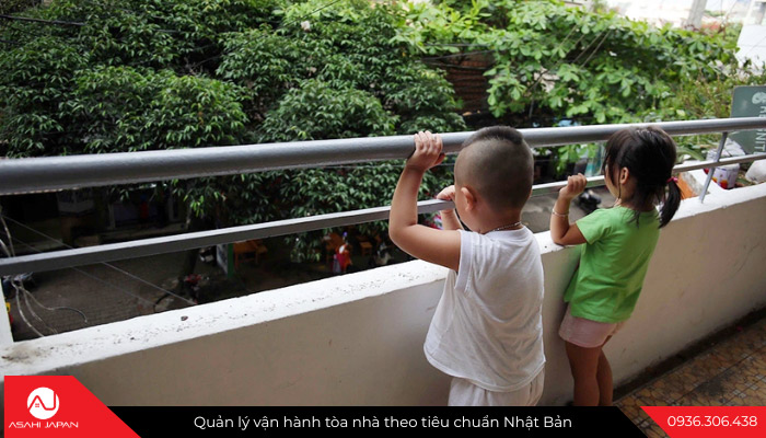 An toàn cho trẻ em khi ở chung cư