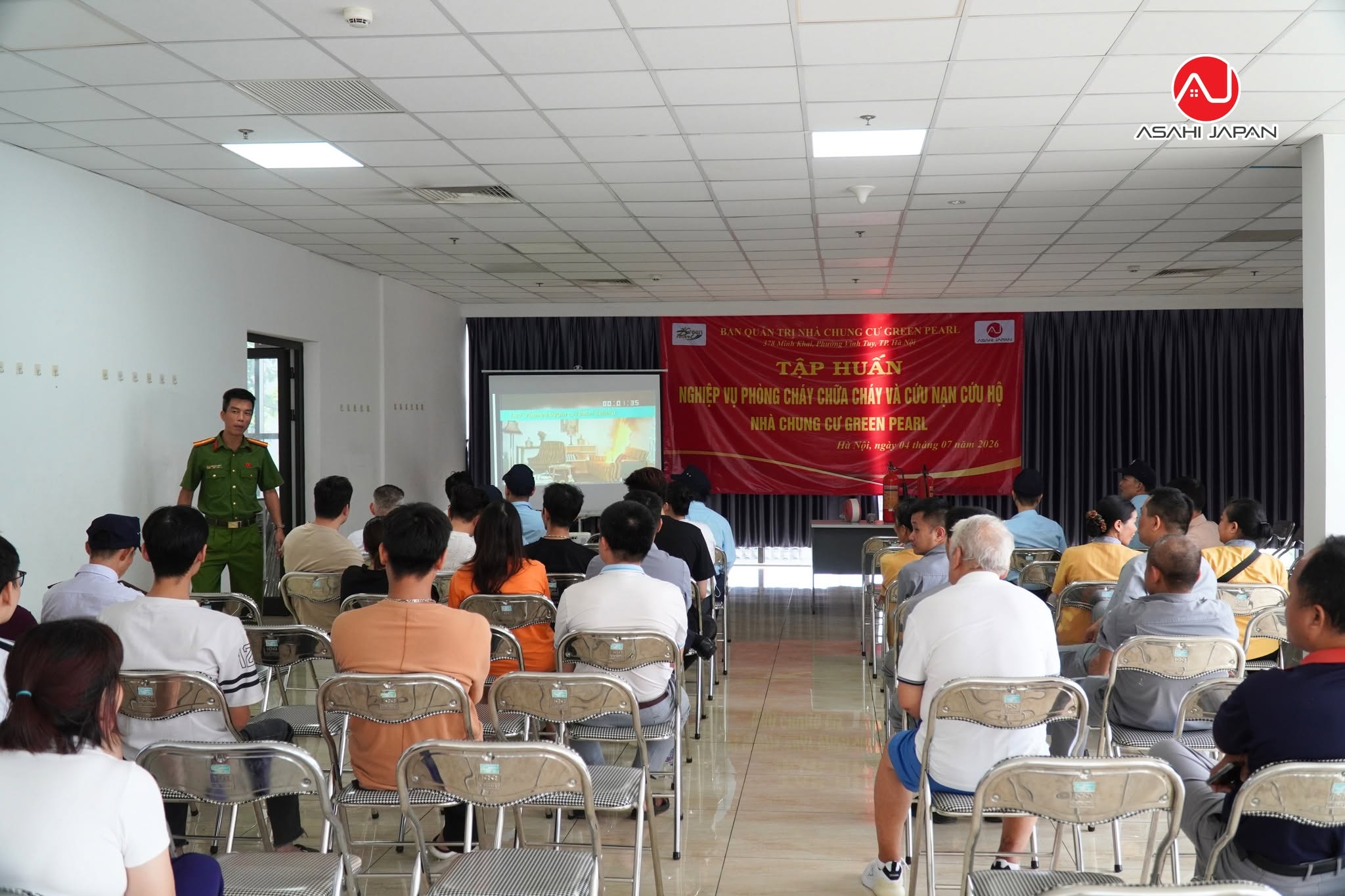 Green Pearl 378 Minh Khai tổ chức tập huấn PCCC&CNCH: Nâng cao kỹ năng ứng phó, xây dựng môi trường sống an toàn cho cư dân 7 741324402 1487308793197213 8084403502080711241 n